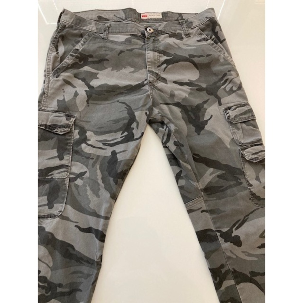 Wrangler Regular Taper Camouflage Cargo Pants Mens 36x28 Green Camo